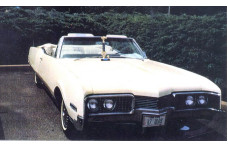 1967 Oldsmobile 98 - Ivory